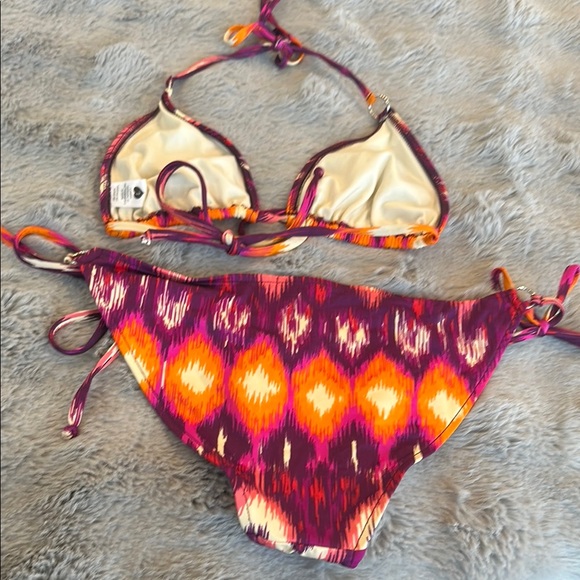 Colorful Bikini Set - Picture 3 of 4